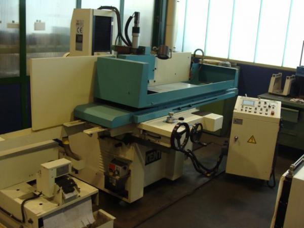 Surface grinding machine (800 x 400 mm)