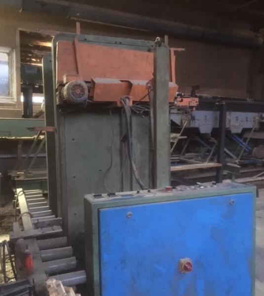Aut. stacking device f. rails / scantlings