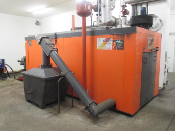 Wood chip heating (850 kW)