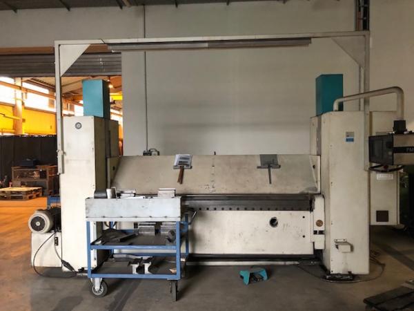 CNC folding machine (2.500 x 5 mm)