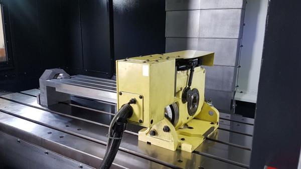 CNC swivelling table + 5th axis