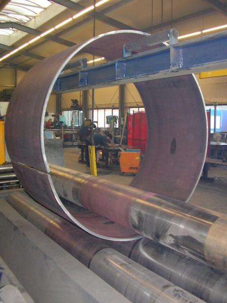 4 rolls plate bending machine (14 x 3.100 mm)