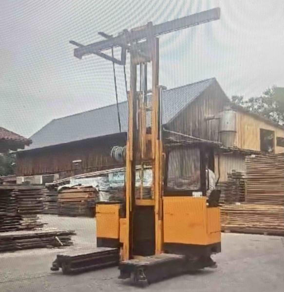 Electric Fourway Sideloader / Forklift (2 tons)